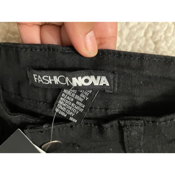 NWT Women's Fashion Nova Black Kabul’s Skinny Jeans Size 7 - Picture 4 of 6